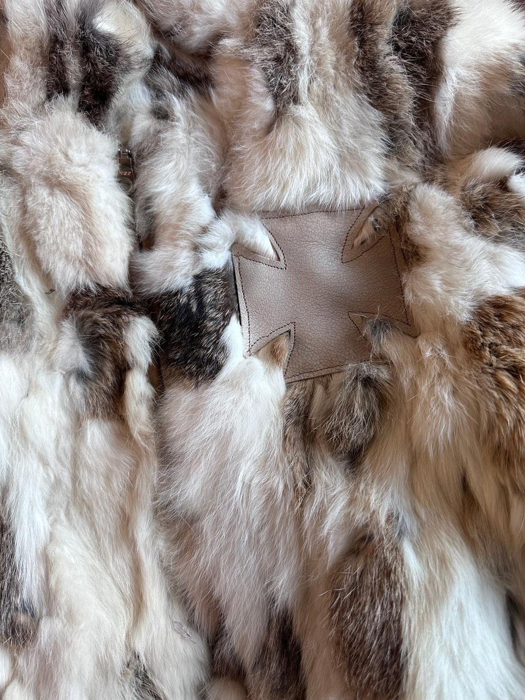 DL-F001-25: SIZE WOMENS M